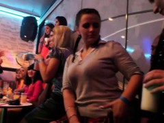 Real orgy babes give head